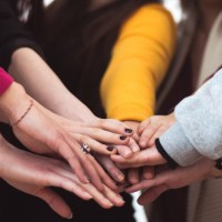 Közösségépítés